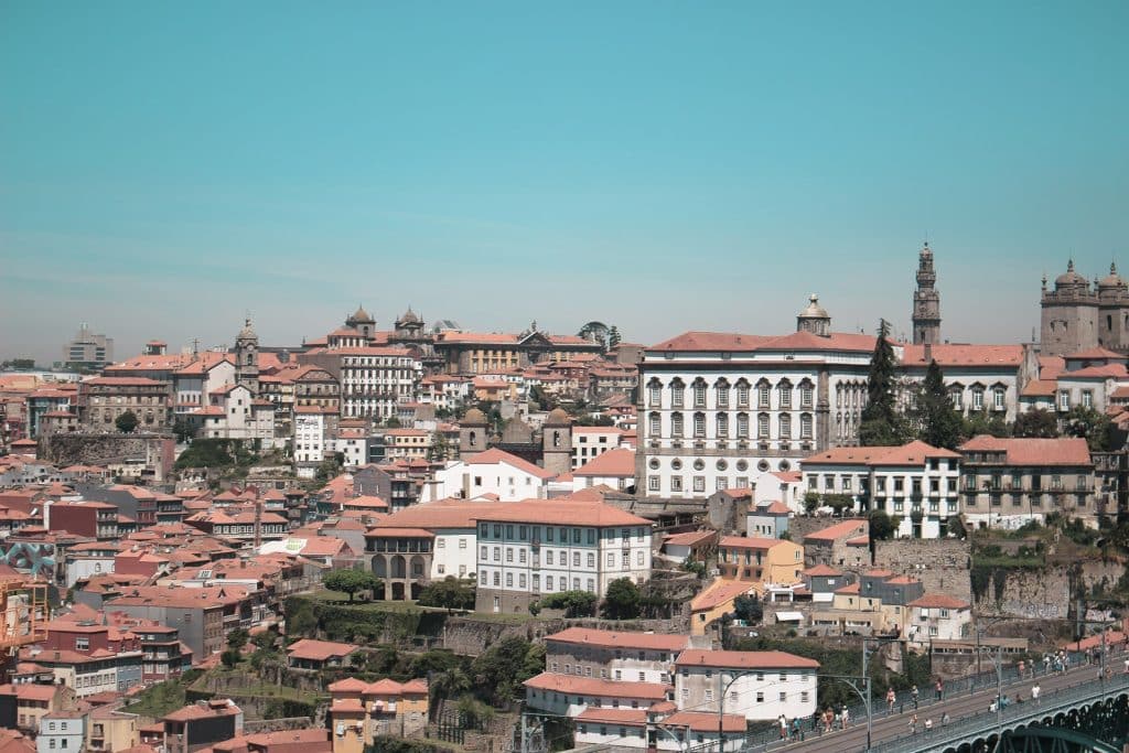 Zašto treba posetiti Porto, šta obići i kako povoljno do tamo?